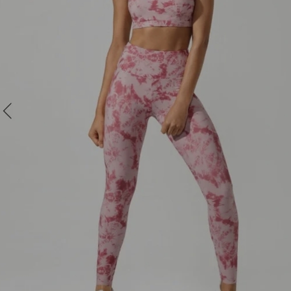 Lorna Jane Pink Tie Dye Leggings 